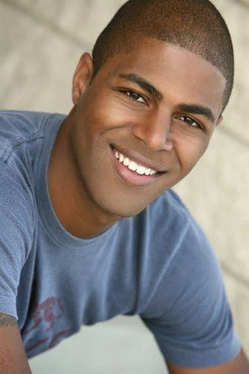 Photo of actor DeVaughn Nixon