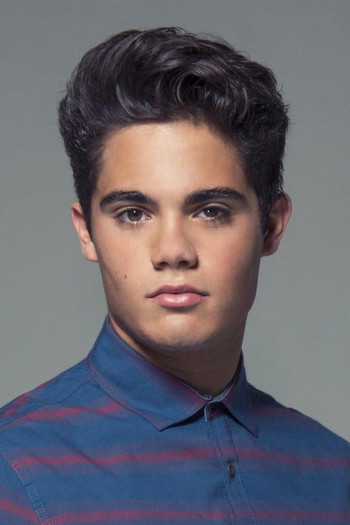 Фото актёра Emery Kelly