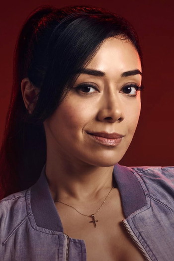 Photo of actress Aimee Garcia