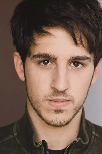 Photo of actor Eric Lloyd