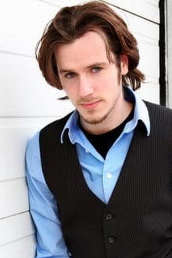 Photo of actor Matt McGrath