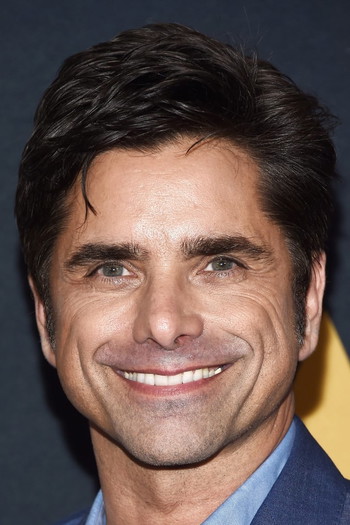 Photo of actor John Stamos