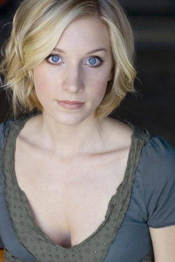 Photo of actress Kelsey Wedeen