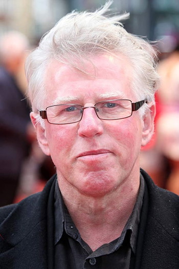 Photo of actor Phil Davis