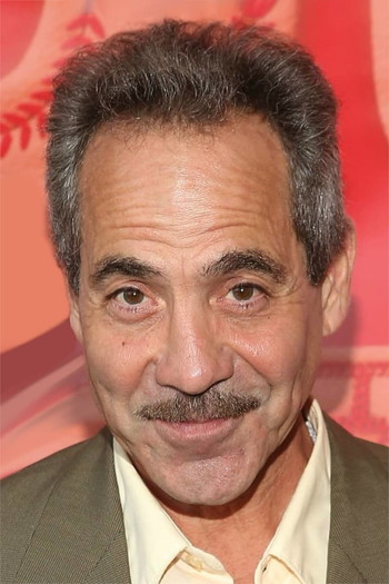 Photo of actor Larry Thomas