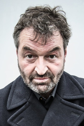 Photo of actor Ian Beattie