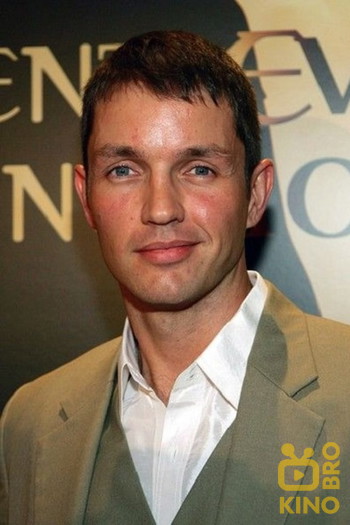 Photo of actor Matthew Marsden