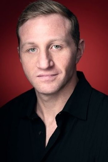 Photo of actor Michael Treanor