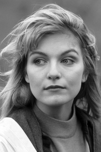 Photo of actress Sheryl Lee