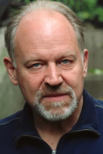 Photo of actor Geoffrey Bateman