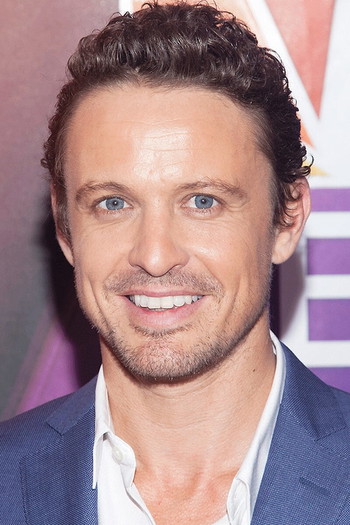 Photo of actor David Lyons