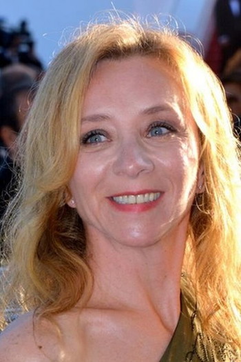 Photo of actress Sylvie Testud