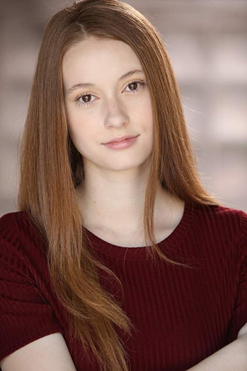 Photo of actress Jenna Harvey