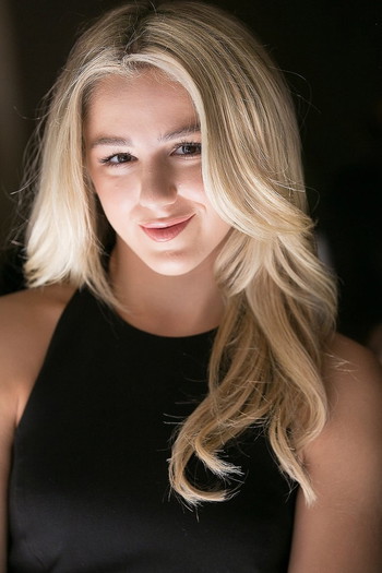 Photo of actress Chloe Lukasiak