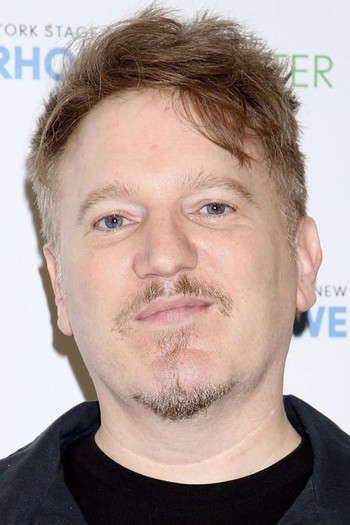 Photo of actor Dan Finnerty