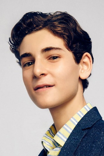 Photo of actor David Mazouz