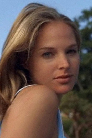 Photo of actress Mandy Schaffer