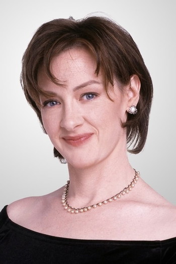 Photo of actress Joan Cusack