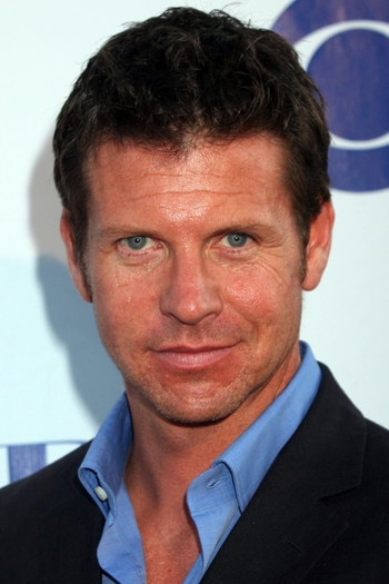 Photo of actor Lloyd Owen