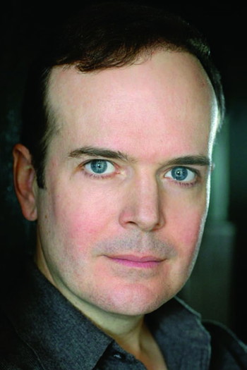 Photo of actor Jefferson Mays