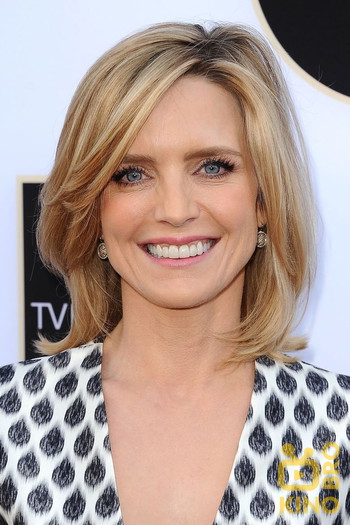 Photo of actress Courtney Thorne-Smith