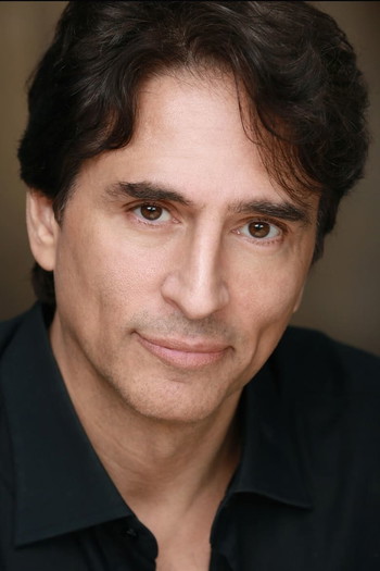 Photo of actor Vincent Spano