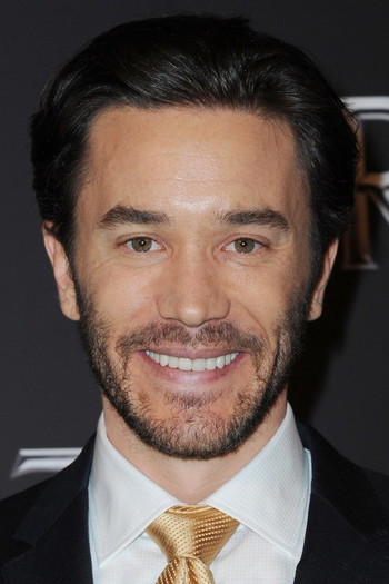 Photo of actor Tom Pelphrey