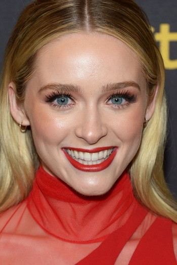 Photo of actress Greer Grammer