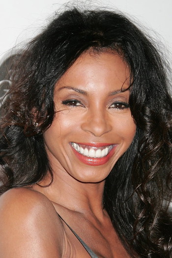 Photo of actress Khandi Alexander