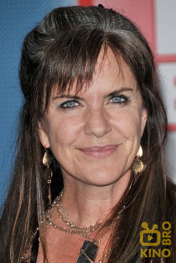 Photo of actress Jennifer Hale