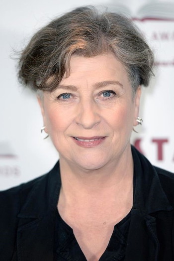 Photo of actress Caroline Quentin