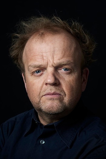 Photo of actor Toby Jones