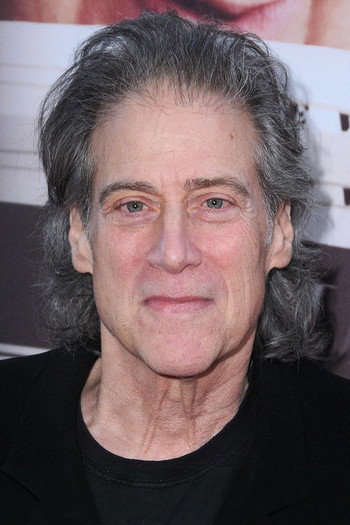 Photo of actor Richard Lewis