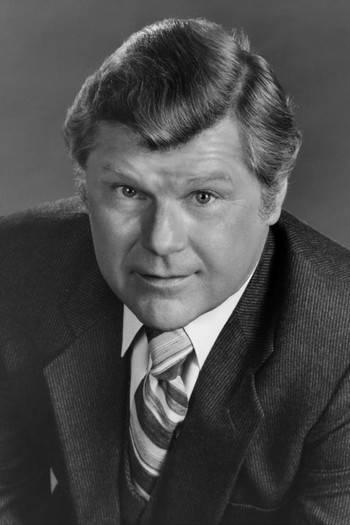 Photo of actor Bob Hastings