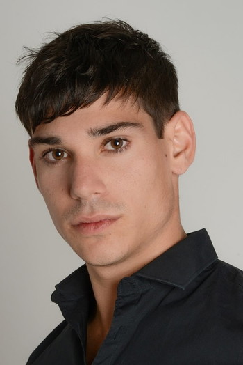 Photo of actor César Vicente