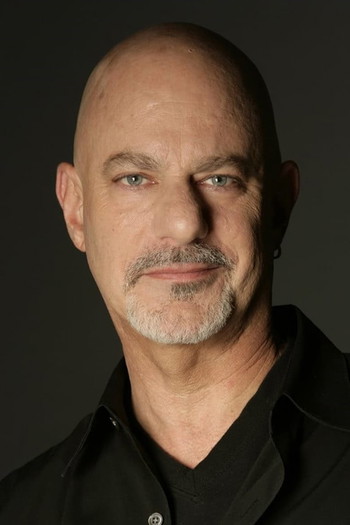 Photo of actor Rob Cohen