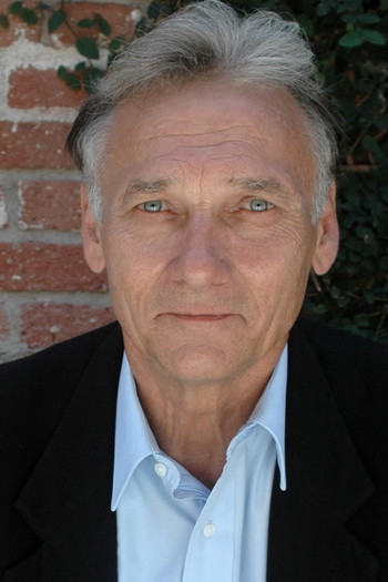 Photo of actor Stephen Davies