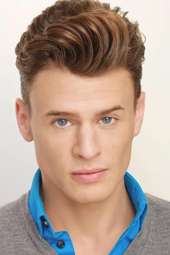 Photo of actor Blake McIver Ewing