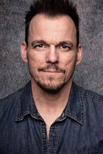 Photo of actor Sean Boyd