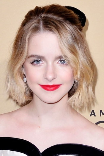 Photo of actress Mckenna Grace