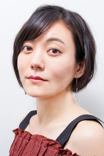 Photo of actress Anne Suzuki