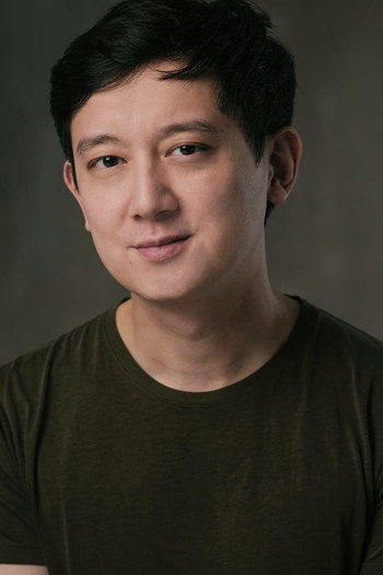 Photo of actor Sean Tarjyoto