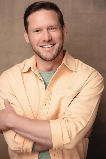 Photo of actor James Dickey