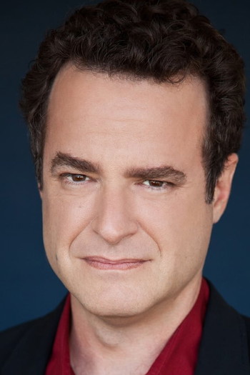 Photo of actor Matt Besser