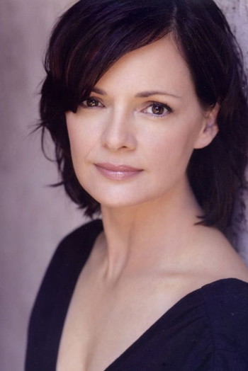 Photo of actress Stacy Edwards