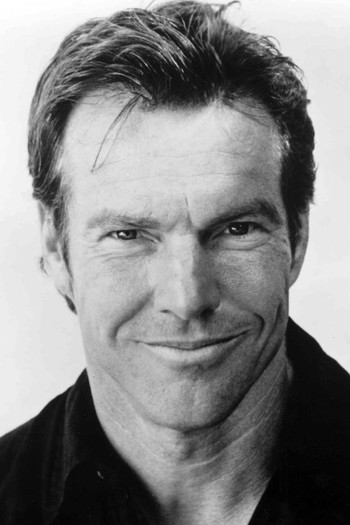 Photo of actor Dennis Quaid