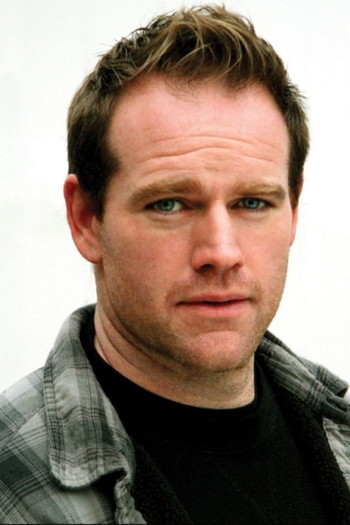 Photo of actor Clint Vanderlinden