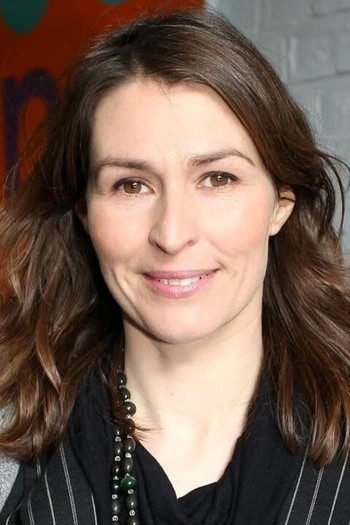 Photo of actress Helen Baxendale