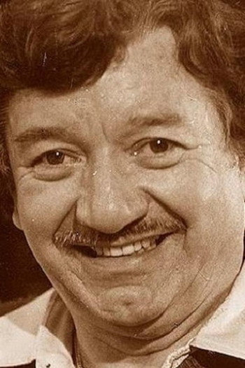 Photo of actor Víctor Manuel Castro