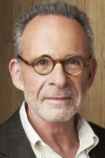 Photo of actor Ron Rifkin